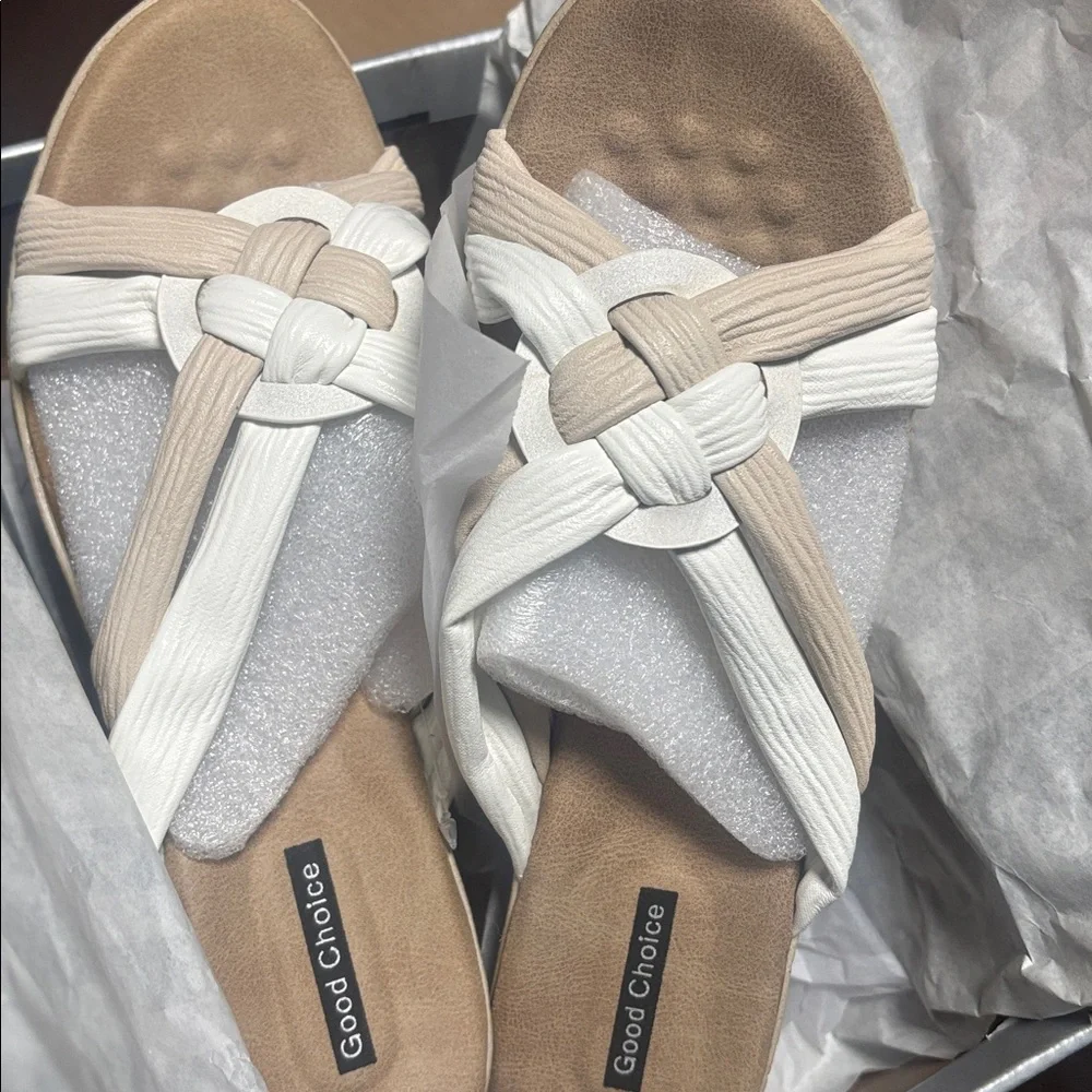 Good Choice Caro White Wedge Sandals brand new #12